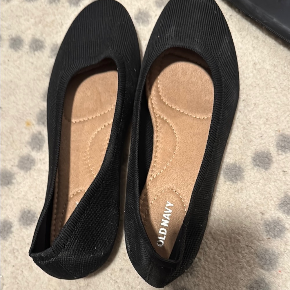 Old Navy Women's Black Ribbed Loafers